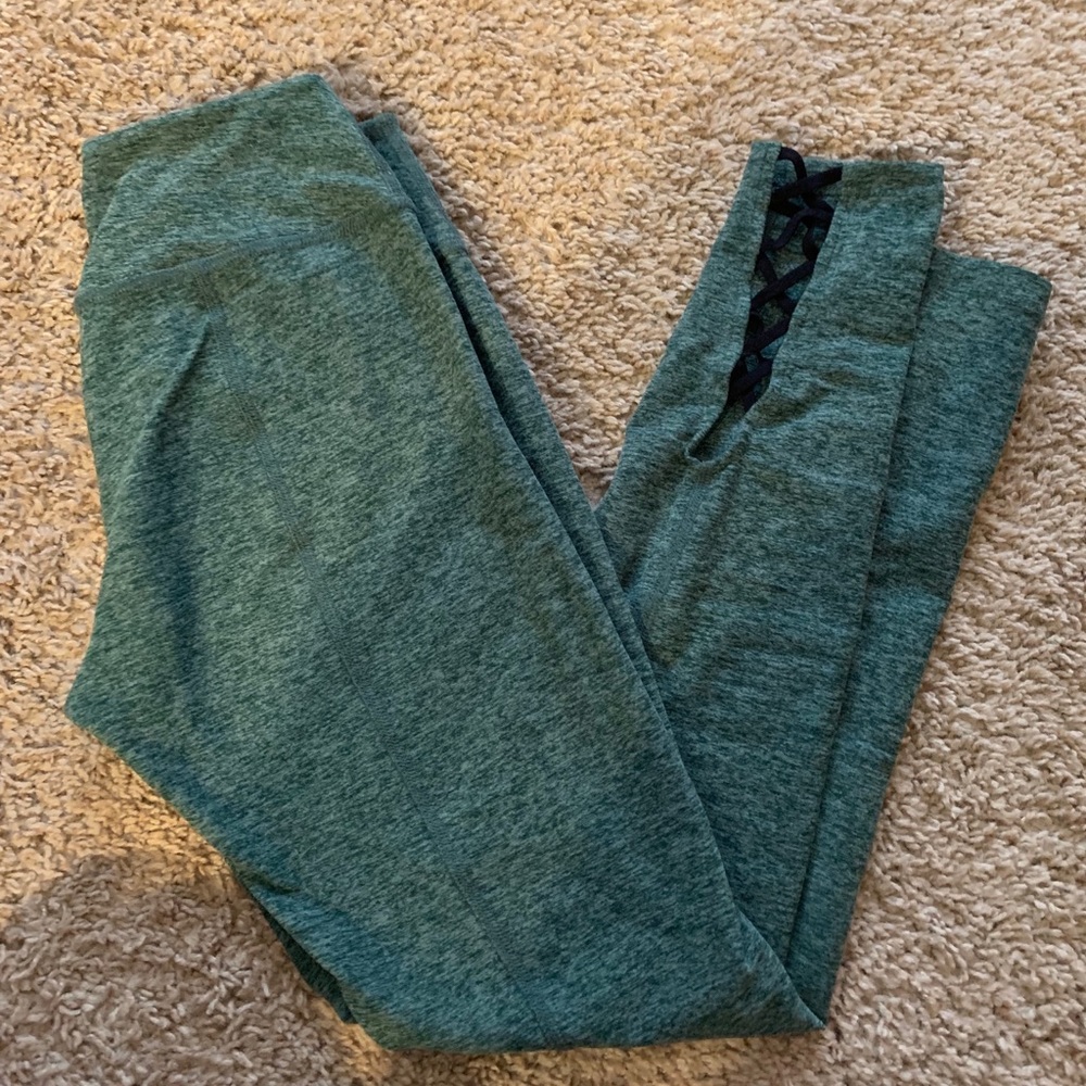 Beyond yoga green space dye leggings
